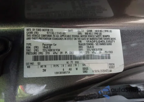 2013 Ford Focus Titanium z USA, uszkodzony, nr VIN 1FADP3J24DL335271